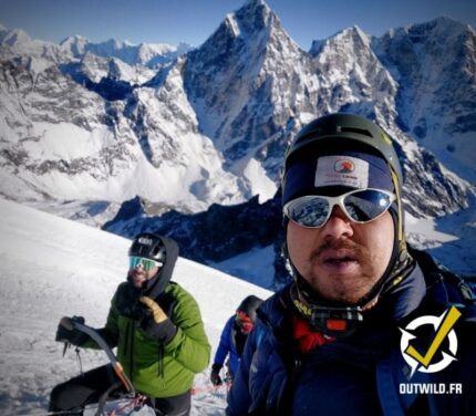 Ascension Du Lobuche Peak