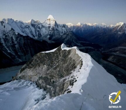 island peak everest nepal himalaya