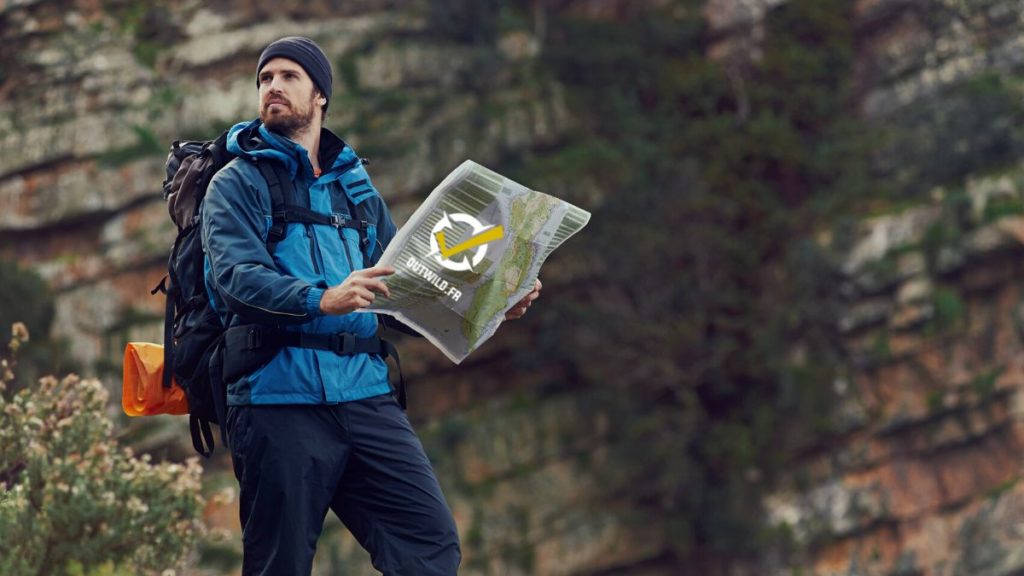 planification, itinéraire de randonnée, condition physique, durée, distance, points d'intérêt, cartes, guides, conseils, météo, équipement, tenue vestimentaire, nourriture, eau, précautions, situations d'urgence, règles, faune sauvage, exploration, sentiers