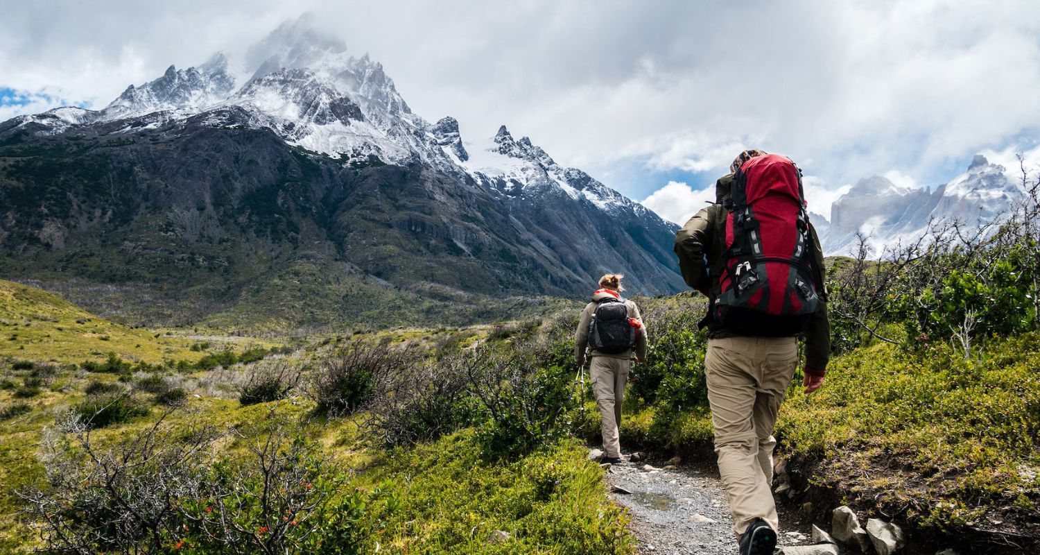 Aventures en Altitude : Les Secrets d'un Bivouac en Montagne Réussi