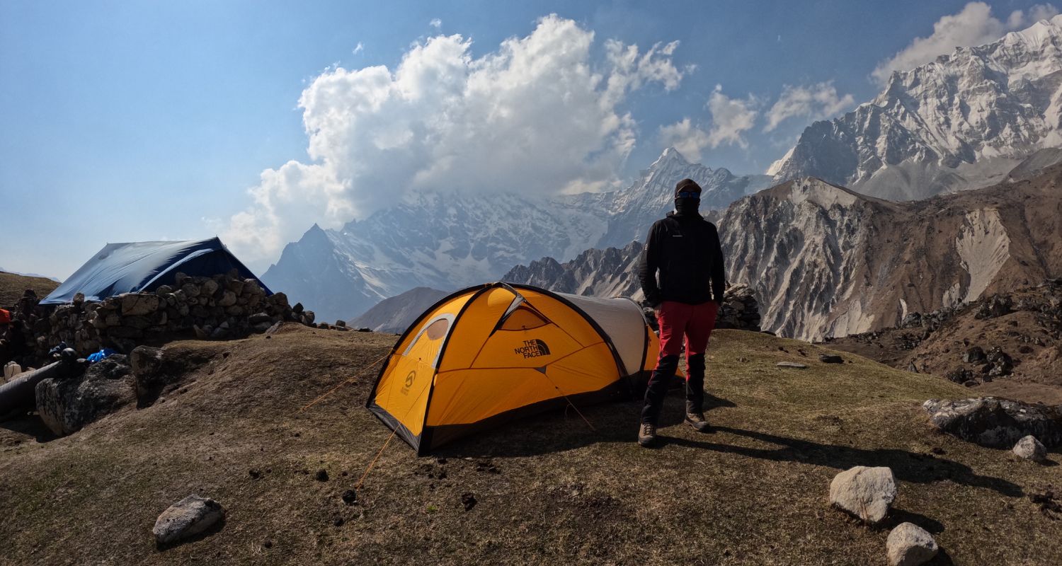 Les camps d'expédition en haute montagne