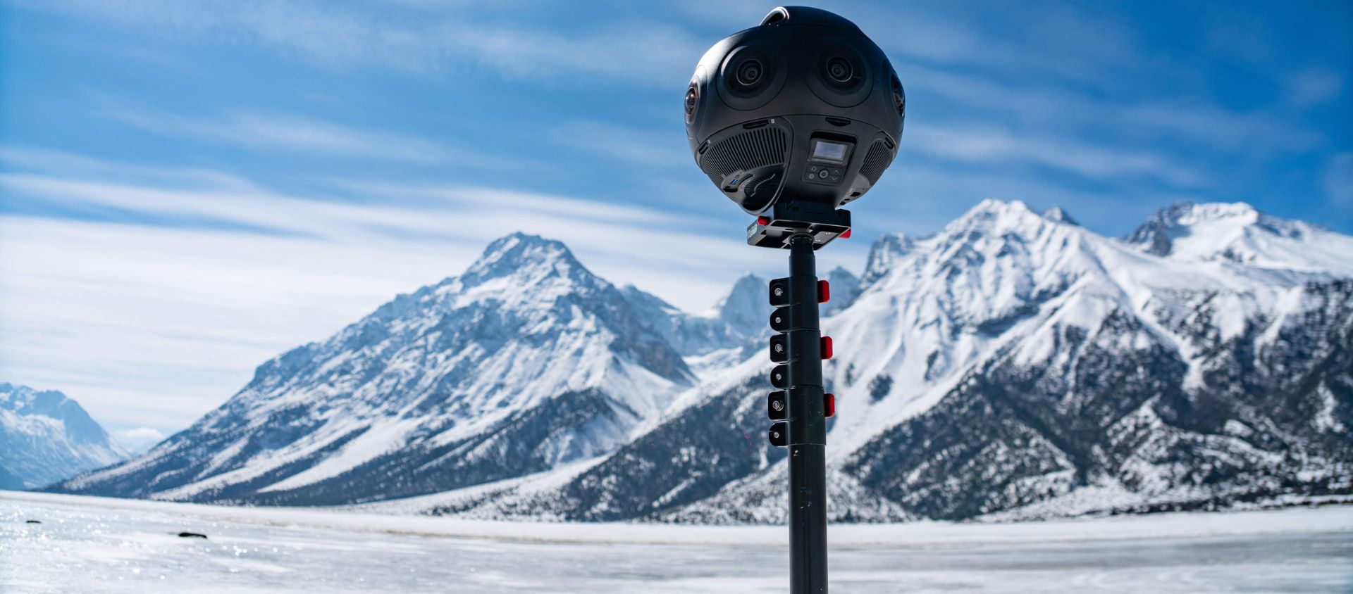 Insta360 Titan