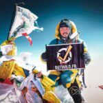 Admirez notre bannière dédiée au sommet de l’Everest, le toit du monde, symbole de grandeur, d’aventure et d’exploits en haute altitude avec Outwild