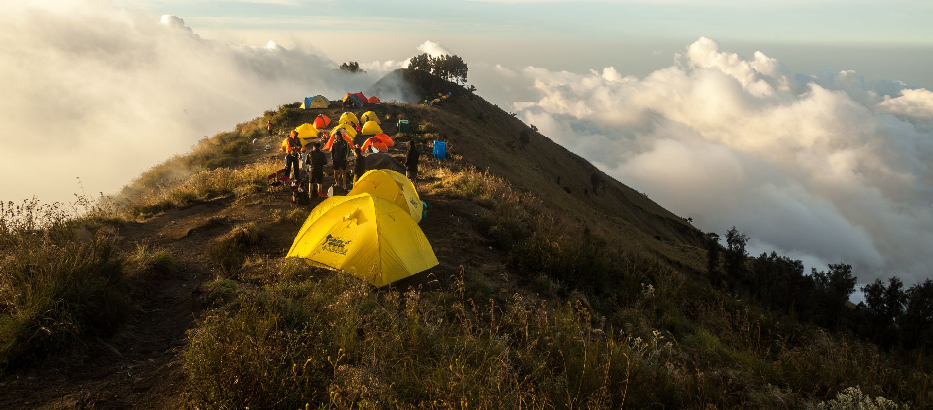 Gravir le Mont Rinjani au Lombok en Indonésie