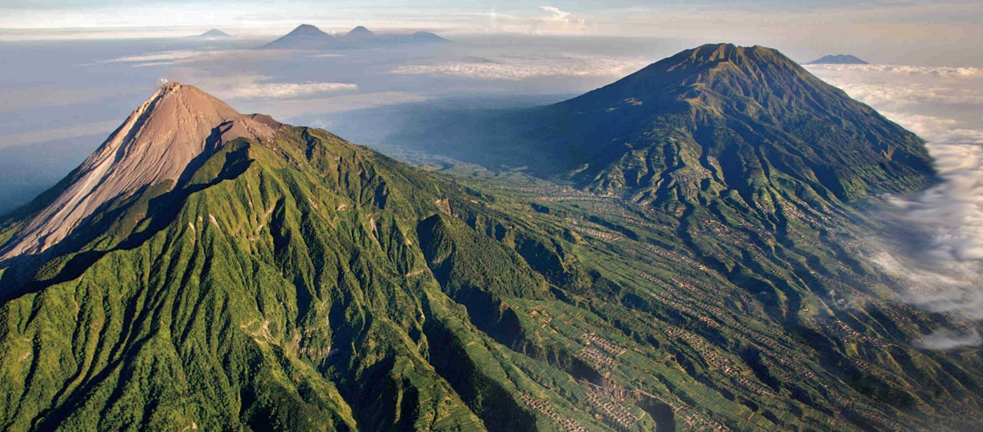 Gravir le Mont Rinjani au Lombok en Indonésie