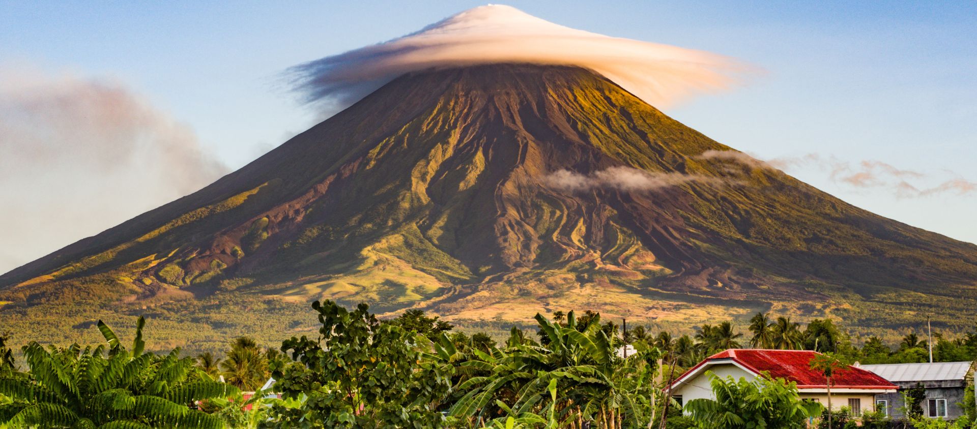 Mont Mayon et Mont Taal philippines