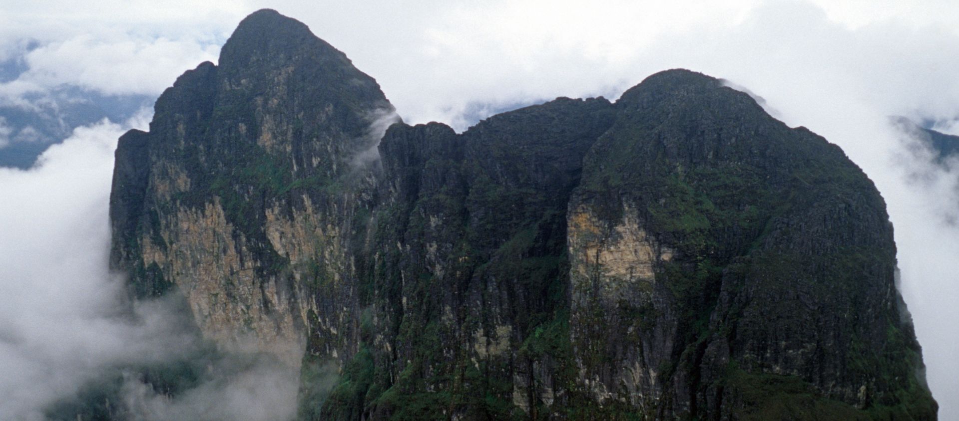 Pico da Neblina brésil
