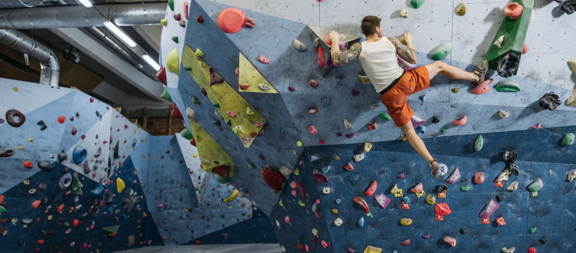 Comment progresser en escalade en salle durant l'hiver