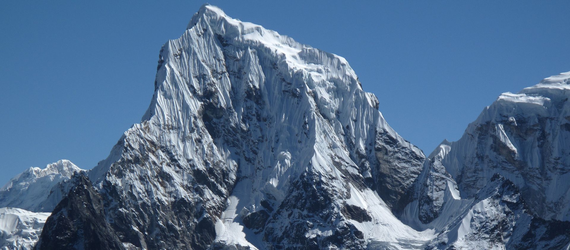 sommet Cholatse nepal