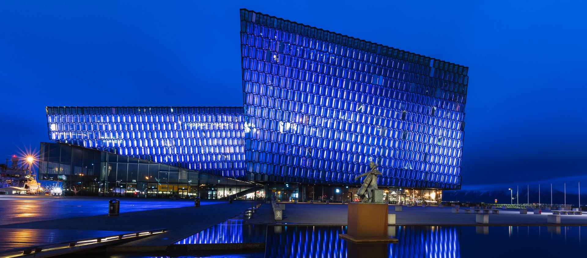 Harpa islande