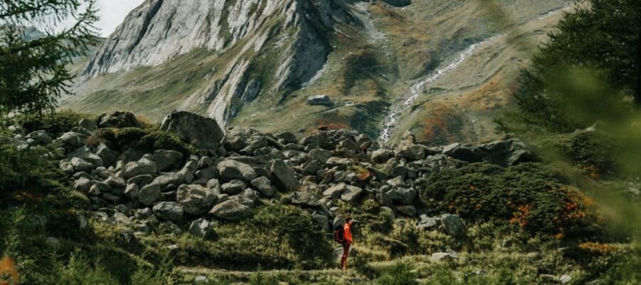Trekking en haute montagne: Défis & Astuces