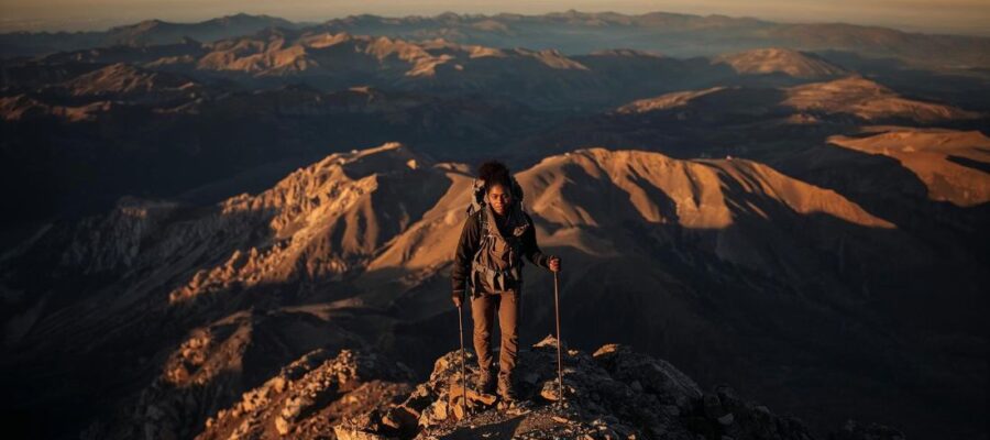 Comment réussir sa première randonnée en montagne en solo