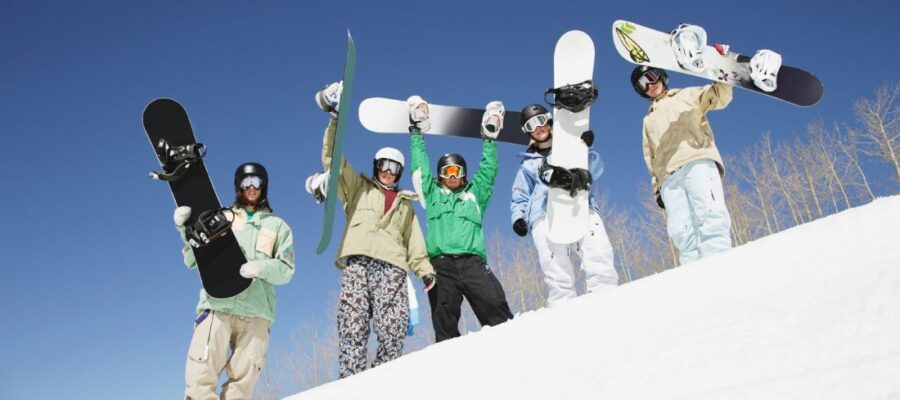 Les 10 meilleurs snowboards 2025 : Performance, style et innovation