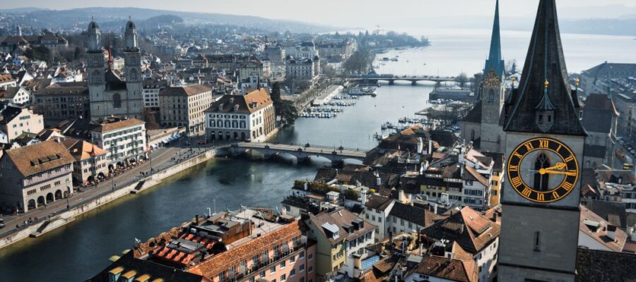 S’expatrier à Zurich : guide pour s’installer en Suisse