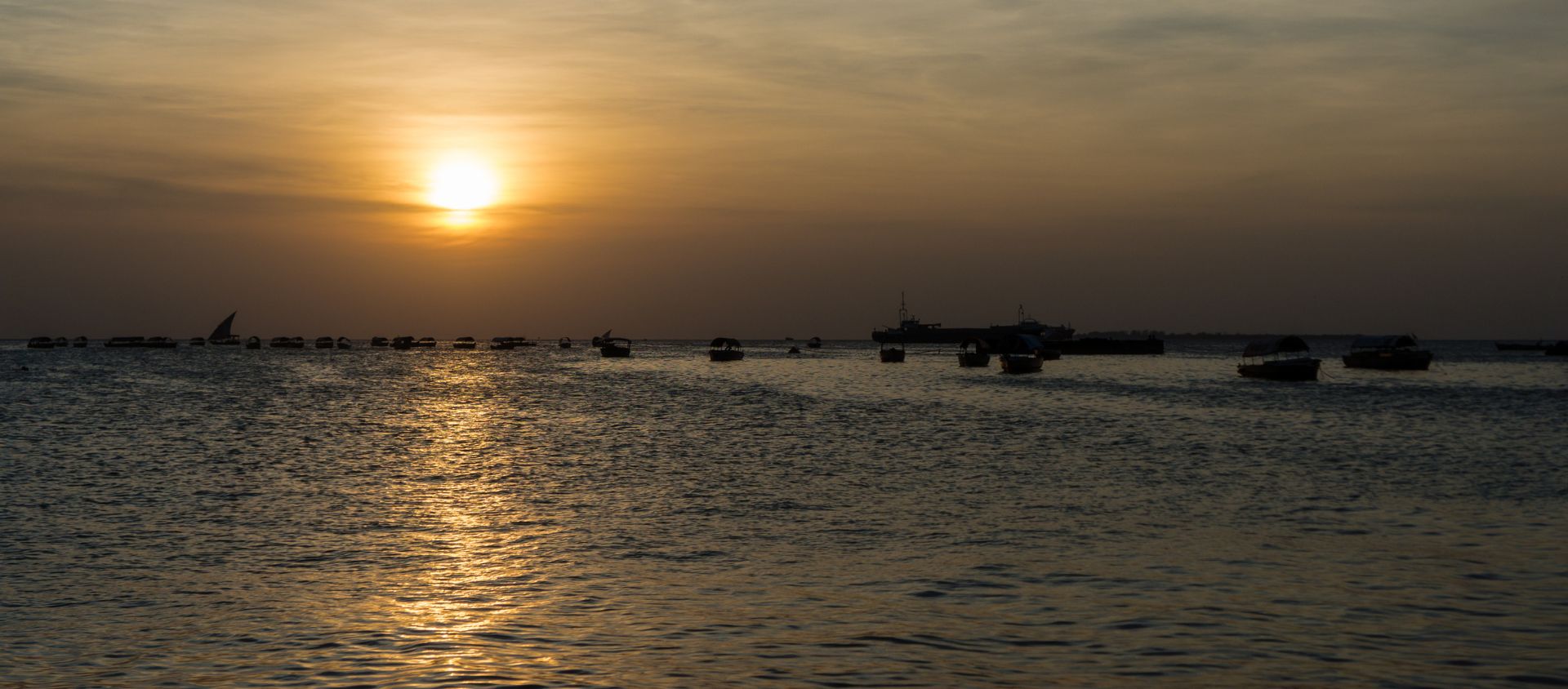 dhow sunset cruise zanzibar tanzanie