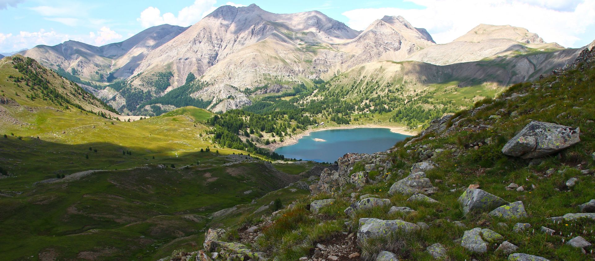 France, le lac d'Allos dans le parc national du Mercantour
