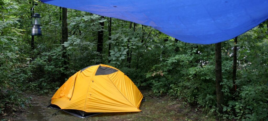 Micro-bivouac : comment partir avec un minimum d’équipement