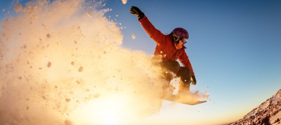 Snowboard freeride vs freestyle : lequel choisir pour débuter ?