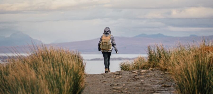 Marcher pour se retrouver : la randonnée comme thérapie