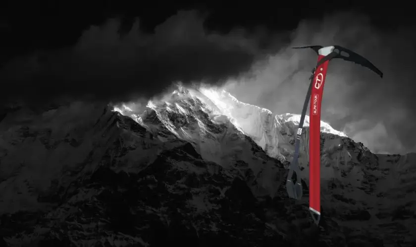 Comment choisir son piolet pour les sommets du Népal ?