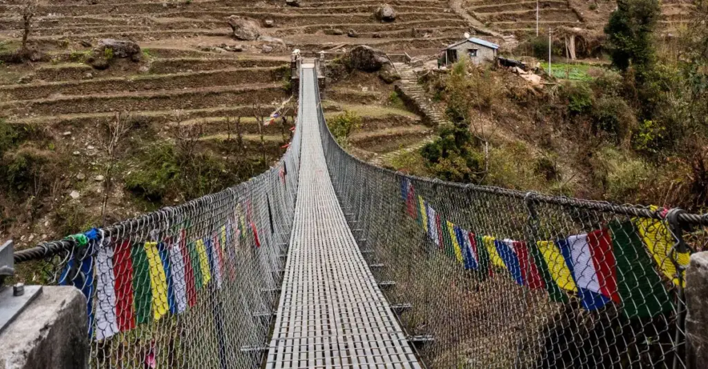 Les ponts suspendus les plus hauts du Népal : Frissons garantis