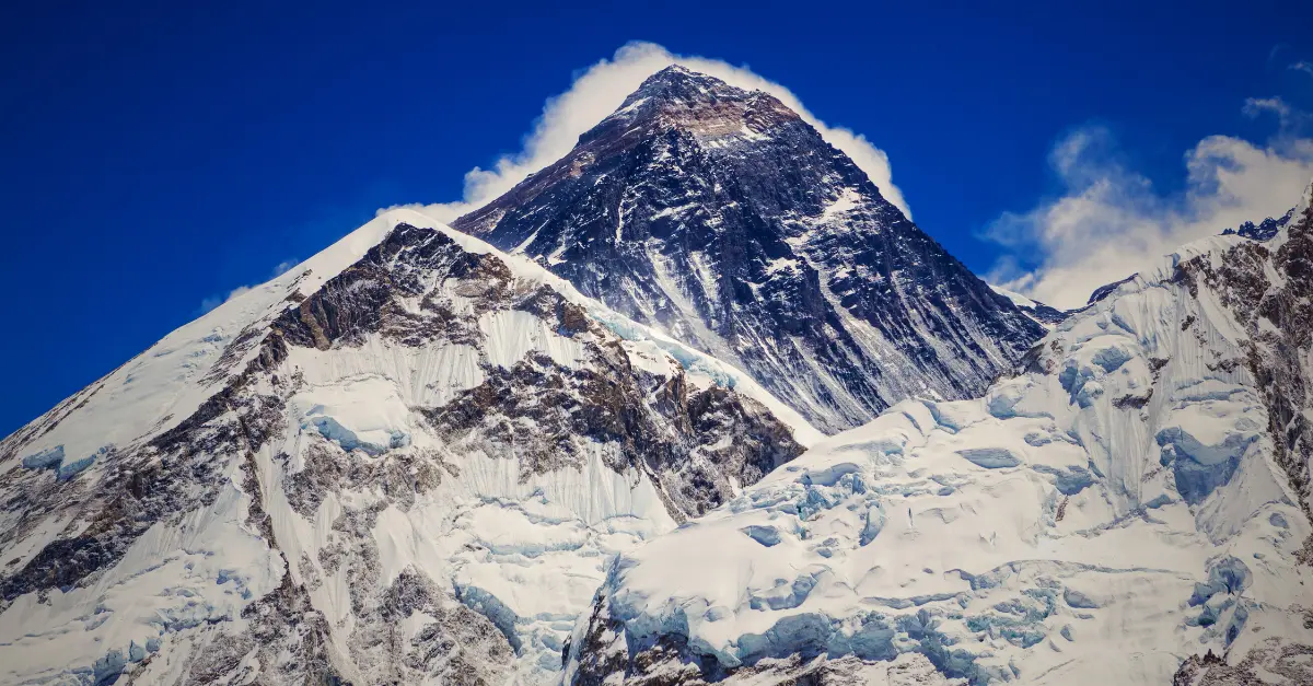 L'ascension de l'Everest est au point mort. Ce plan audacieux peut-il sauver la saison ?