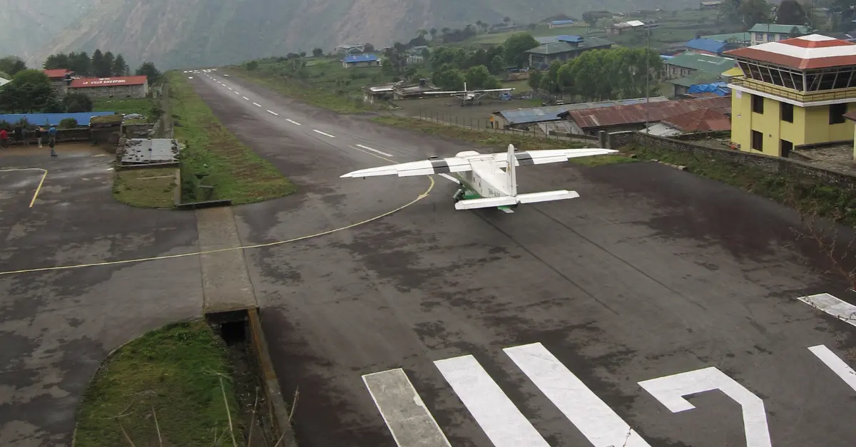 Lukla - Comment survivre au vol le plus dangereux du monde