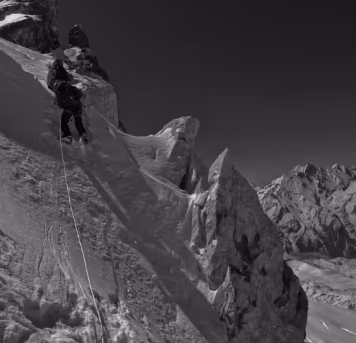 Outwild est spécialisé dans les expéditions en haute montagne, le trekking au Népal, en Afrique et dans les plus beaux massifs du monde…