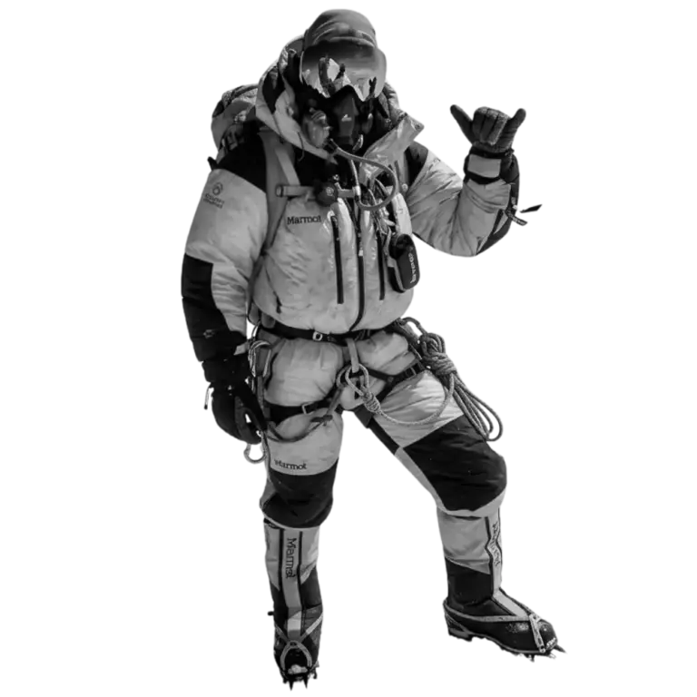 Alpiniste en tenue d'ascension sur l'Everest. alpiniste everest himalaya nepal summit outwild