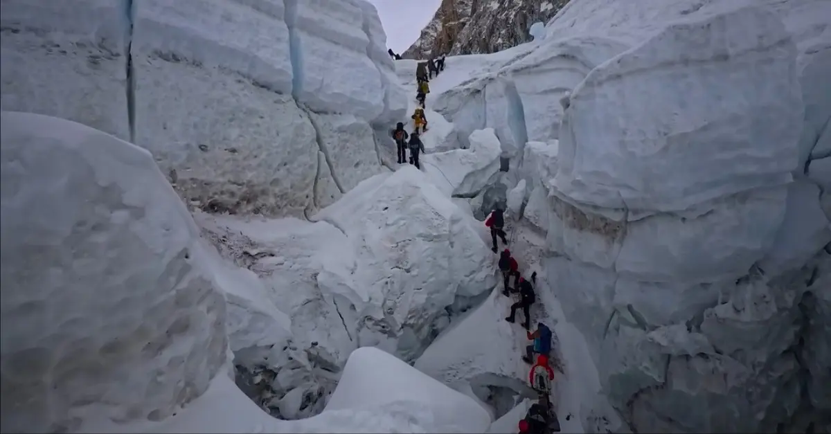 Khumbu Icefall everest