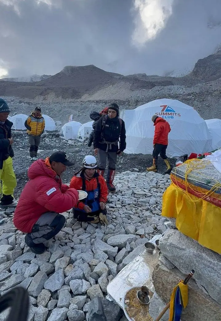 Rustam Nabiev everest sommet