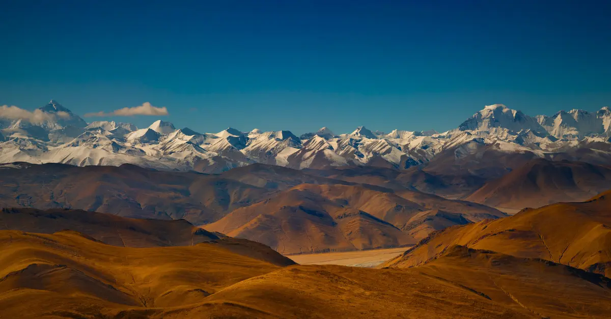 Topographie du Népal : 7 massifs himalayens qui redéfinissent le vertige