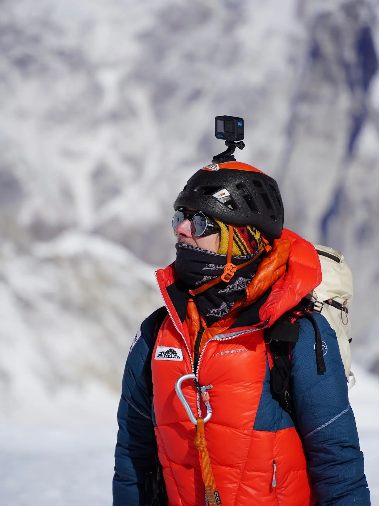 Tyler Andrews bat le record d'ascension de l'Everest avec oxygène en 9h55