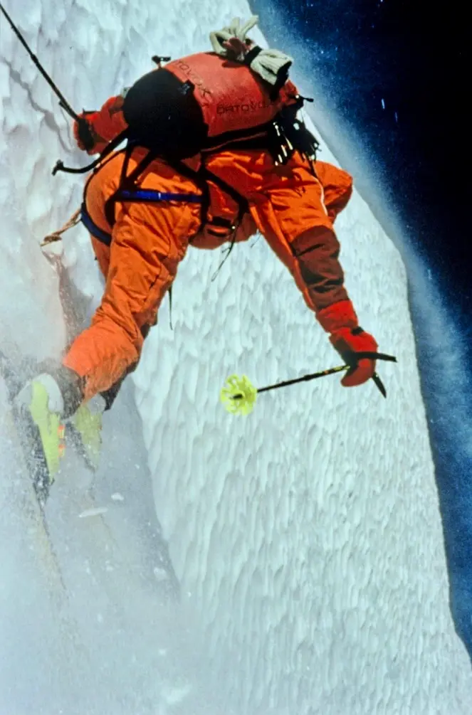 Hans Kammerlander skie sur l'Everest. Photo : Hans Kammerländer 
