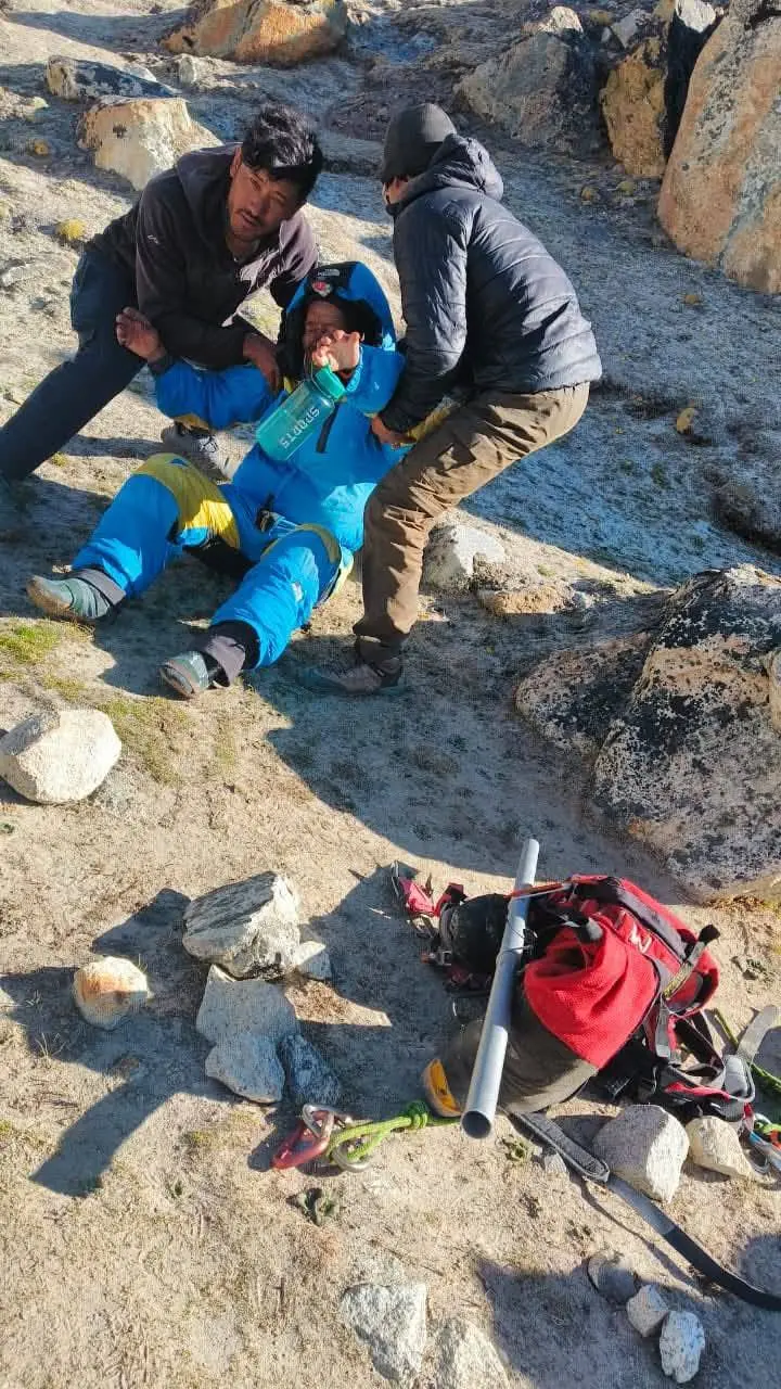 Hillary Dawa Sherpa retrouvé vivant : le miracle de l'Everest qui bouleverse le monde de l'alpinisme