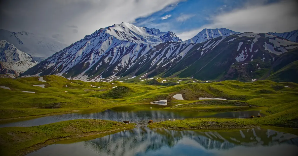 Les 7 plus beaux sommets du Kirghizistan : guide complet pour alpinistes