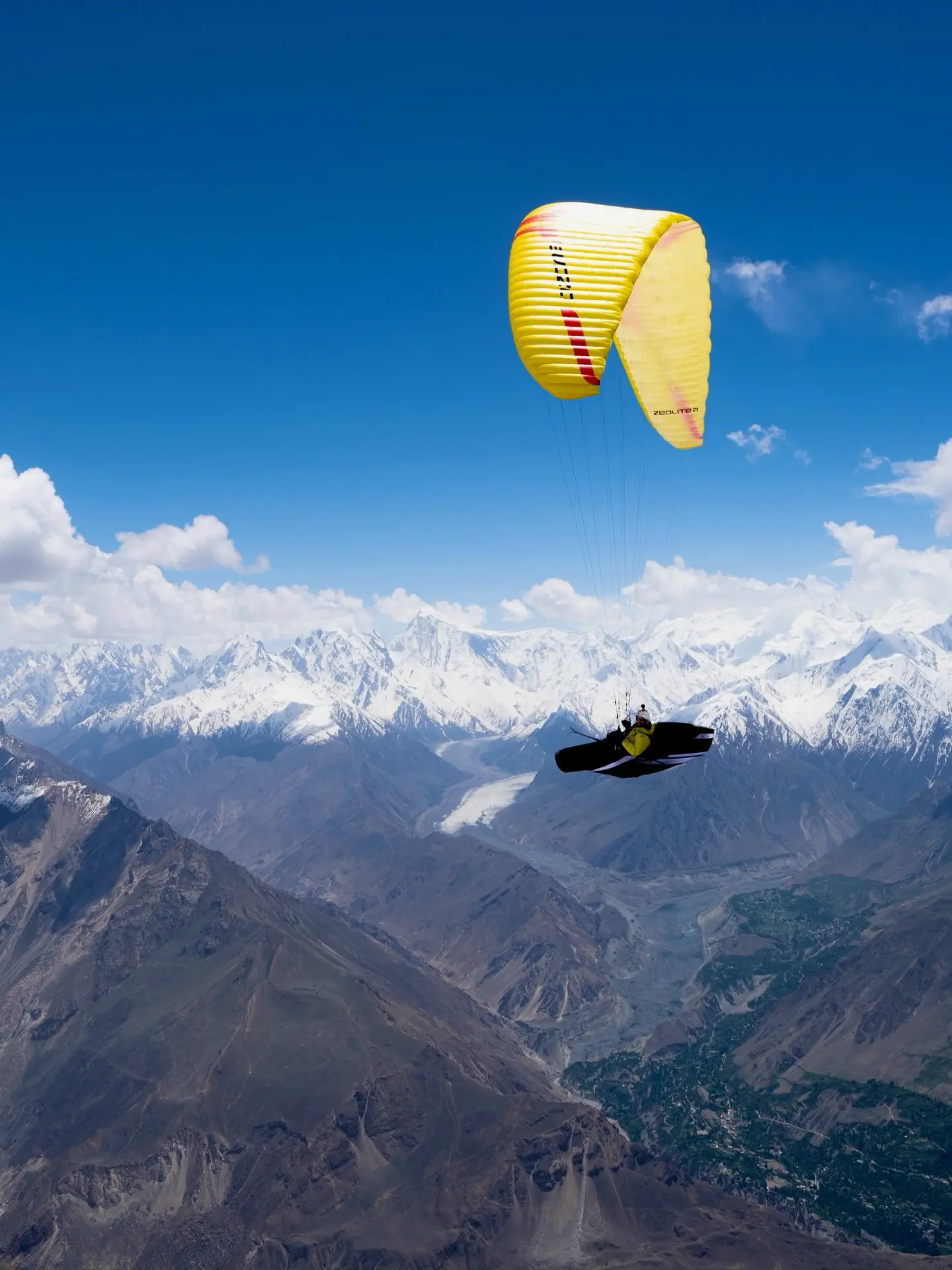 Karakoram paragliding record: 400 km historic flight over Pakistan
