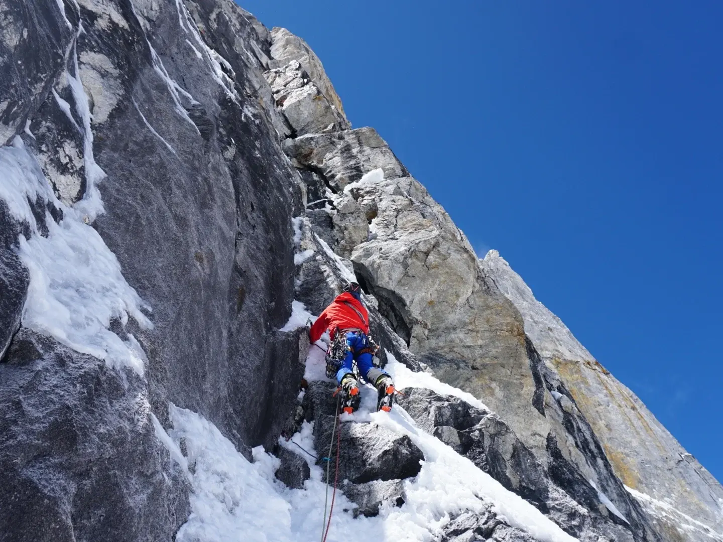 cara norte del Kongde Ri Sar Nepal cima