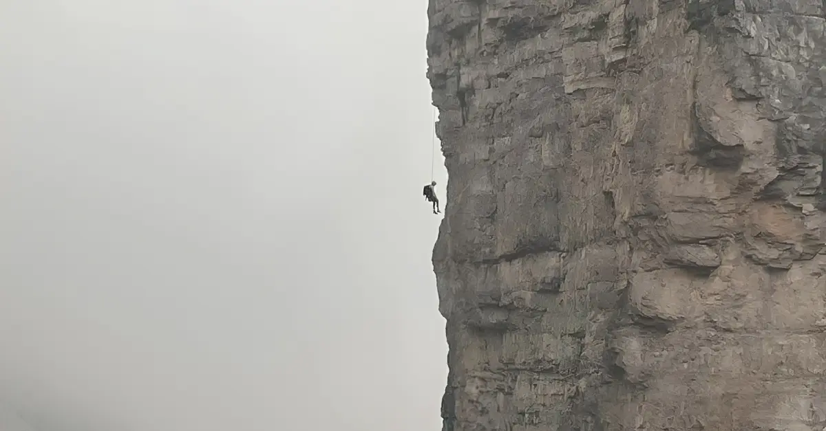 Alpiniste coincé dans les Dolomites : le sauvetage spectaculaire de 5 heures au Campanile di Val Montanaia